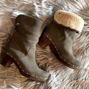 Ugg clog boots size 9